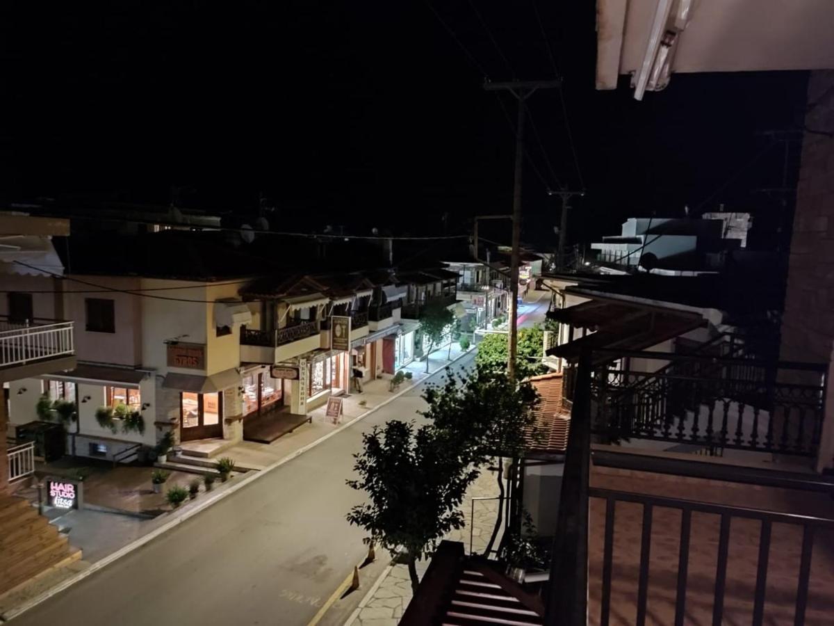 Ξενώνας Φωτεινη Ouranoupoli Exterior photo